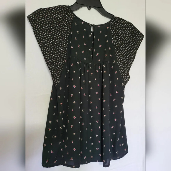 Gap Womens Black Pink Floral Short Flutter‎ Sleeve Boho Chiffon Career Blouse XS - Picture 1 of 4
